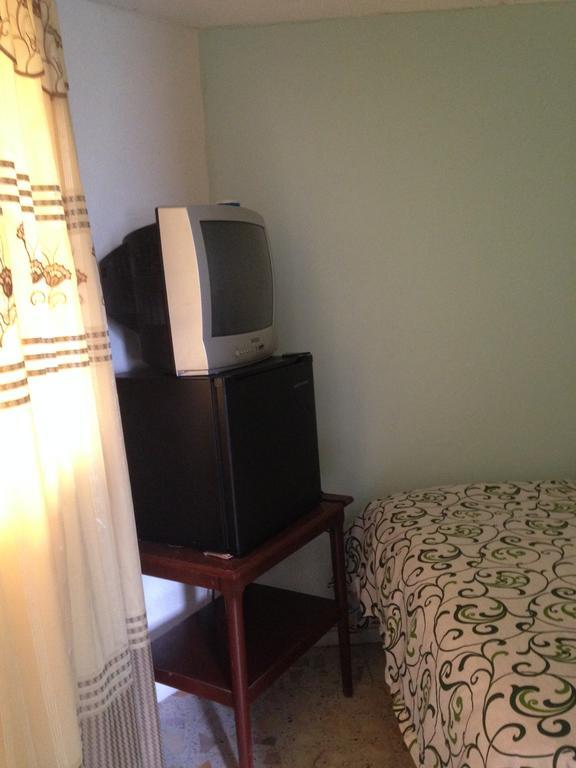 Hostal Makea Pachuca מראה חיצוני תמונה